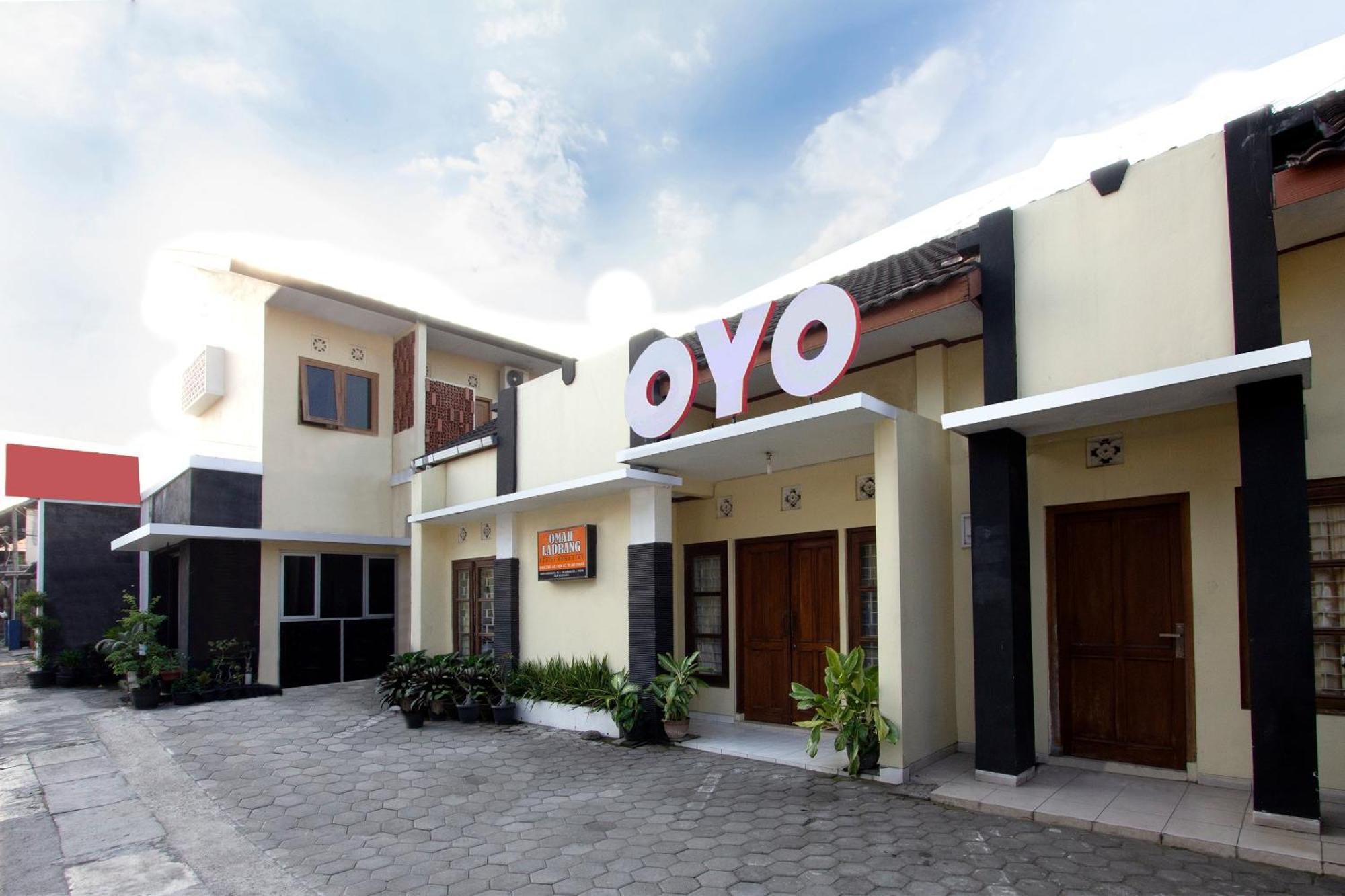 Oyo1150奥马拉德朗酒店 Kejayan 外观 照片